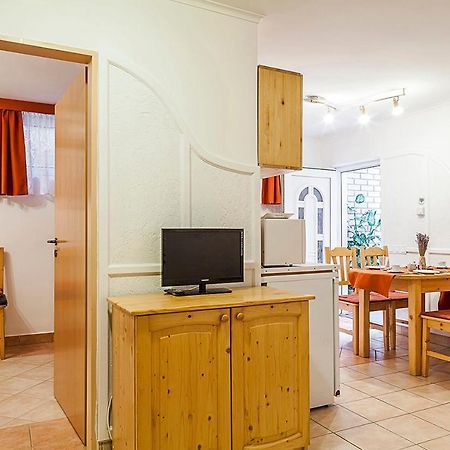 Levendula Apartman Balatonfured Exterior photo